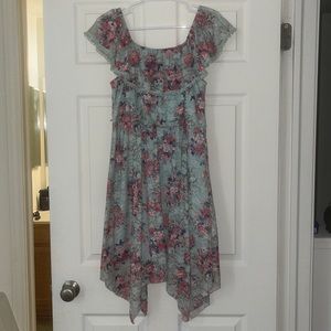 Woman’s lace floral dress